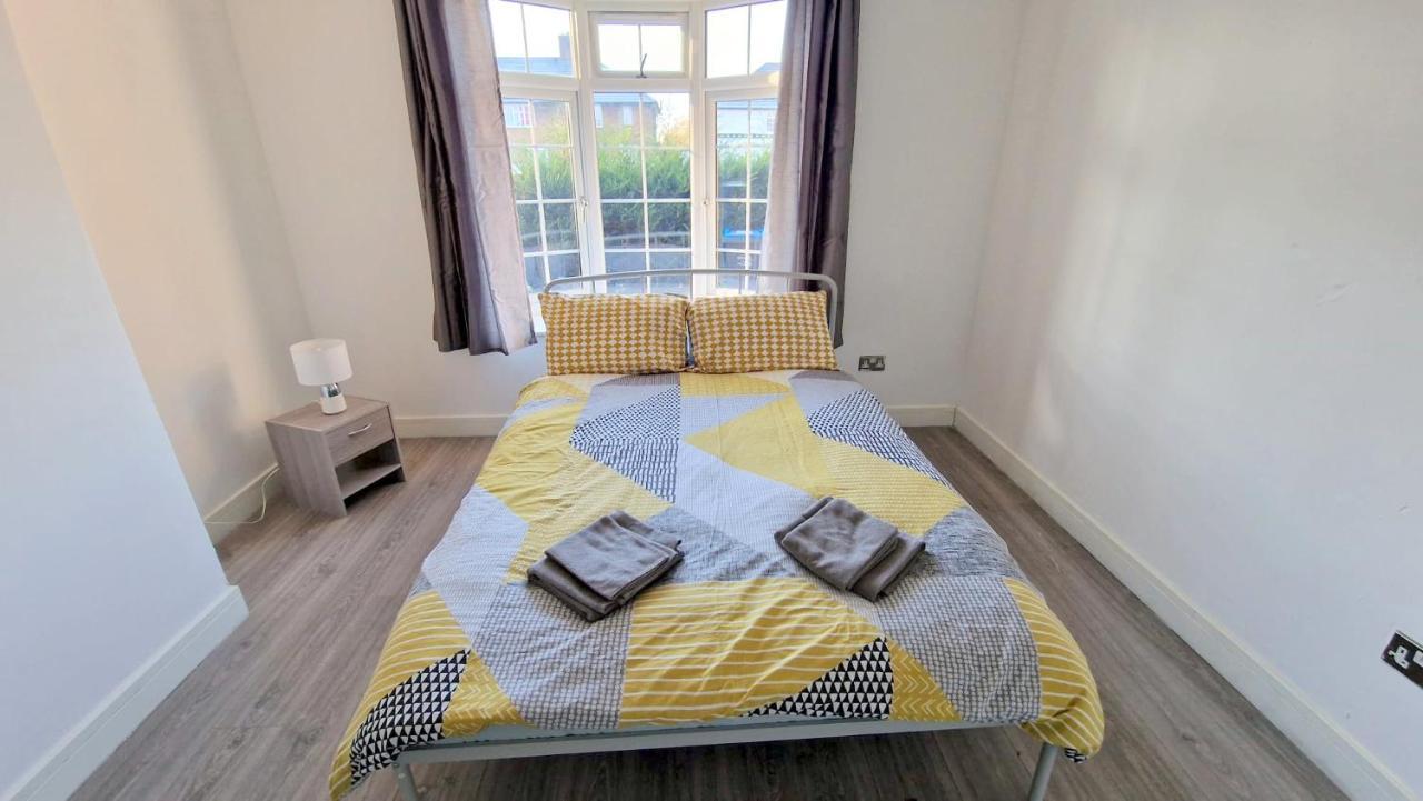 Lilleshall Rooms Mitcham Dış mekan fotoğraf